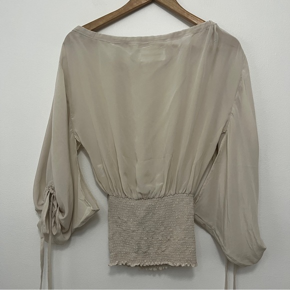 Stillwind’s Spirit Flowy Sleeves Smocked Waist size M/L - Picture 5 of 10